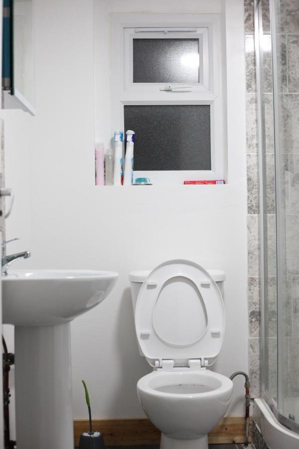 Oyo New City Lodge ロンドン エクステリア 写真