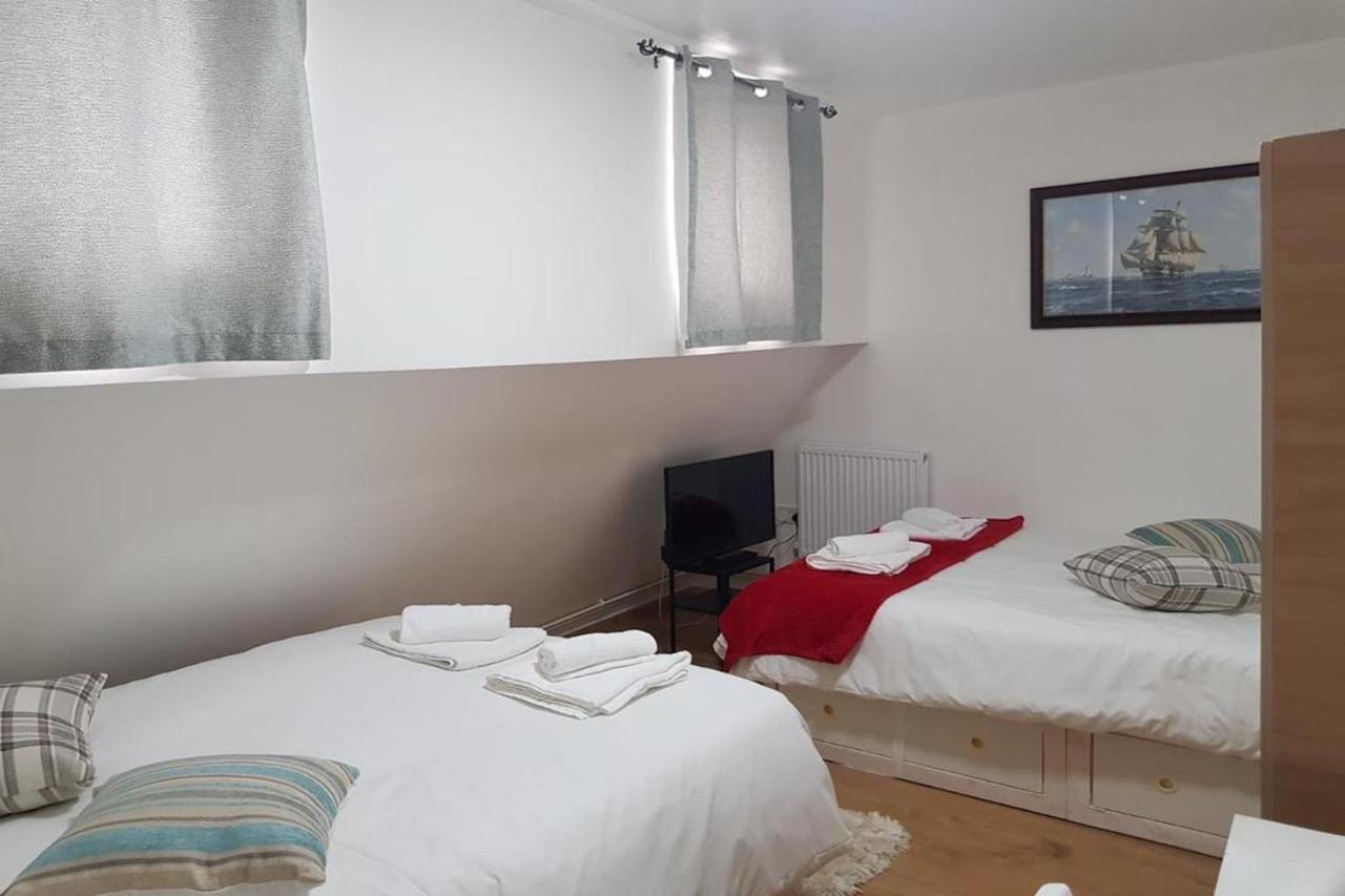 Oyo New City Lodge ロンドン エクステリア 写真